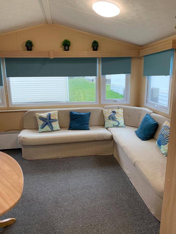 Newquay Bay Porth Caravan Hotel Exterior photo